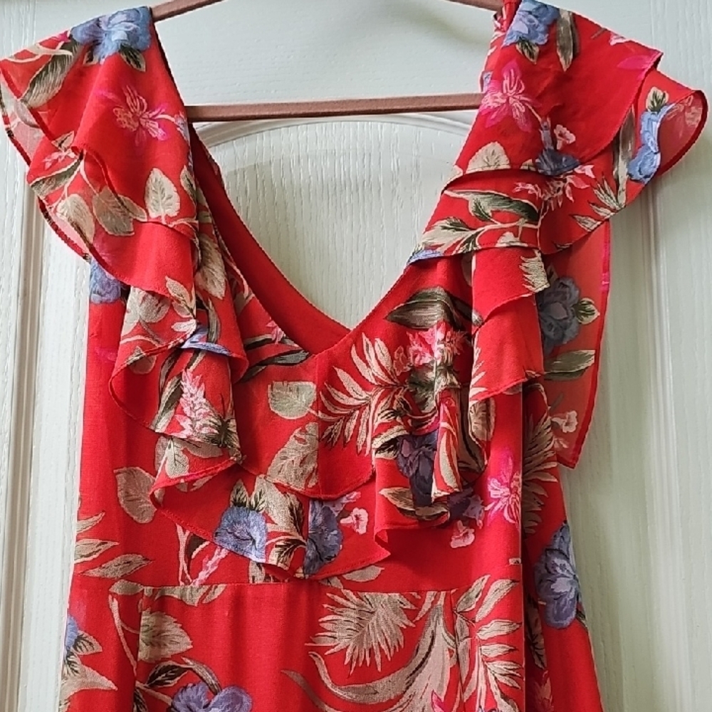 Wayf Red Floral Ruffle Blouse - Picture 5 of 10